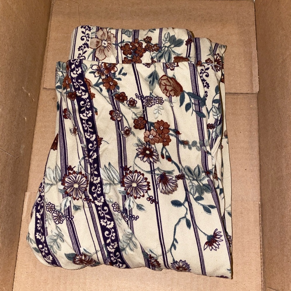 Printed Flare Pants